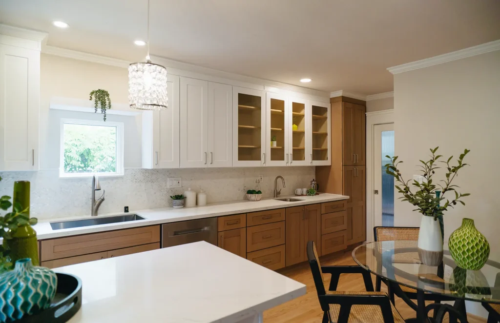 Complete kitchen remodel featuring dovetail drawer boxes and plywood cabinet construction in Sacramento, CA by Tenax Construction
